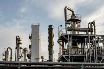 Indústria química: produção, vendas e demanda interna caem no primeiro bimestre de 2025