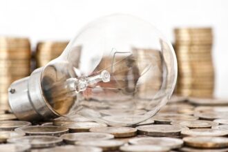 Preço de “bandeira vermelha”: consumidor residencial do Mato Grosso do Sul pode ter aumento mensal de R$ 18,03 na conta de luz