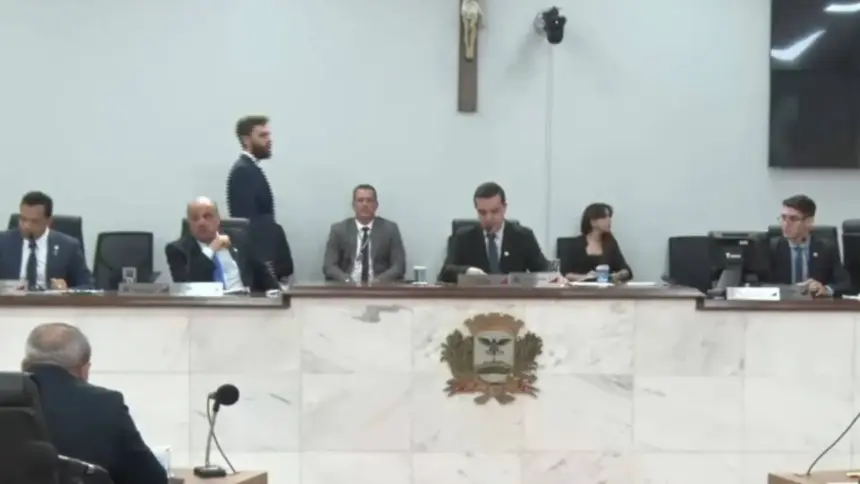 Câmara de Rio Preto aprova projeto que obriga oração do Pai-Nosso nas escolas