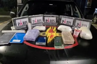 CPE Goianésia intercepta ônibus e realiza apreensão milionária de drogas