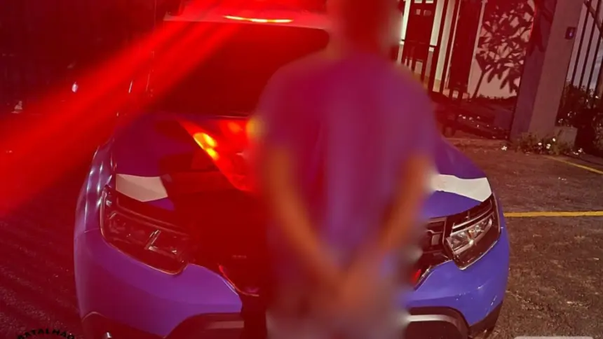 Homem é preso no oeste de Goianésia após agredir sua companheira Homem é preso no oeste de Goianésia após agredir sua companheira