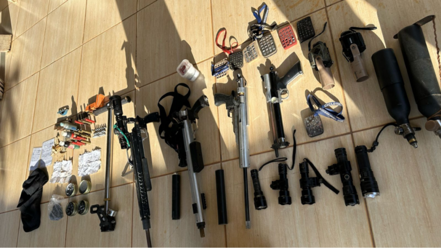 PCGO prende em flagrante dono de fábrica clandestina de armas; homem é investigado por atirar em cachorro – Policia Civil do Estado de Goiás