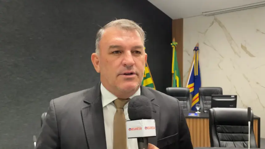 Vereador quer obrigatoriedade de expedição de receituários médicos de forma impressa