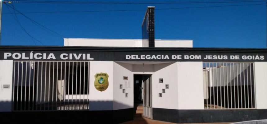 Polícia prende em flagrante autor de furto, tráfico de drogas e com dois mandados em aberto em Bom Jesus