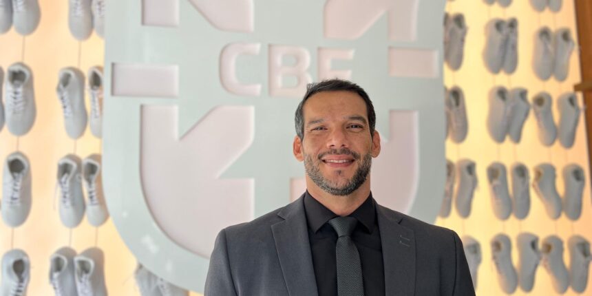 Candidato único, Samir Xaud é eleito presidente da CBF Candidato único, Samir Xaud é eleito presidente da CBF