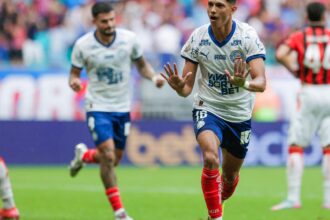 Corinthians e Bahia vencem em rodada de clássicos pelo Brasileirão