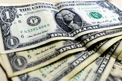 Dólar fecha última sessão em queda de 0,50%, a R$ 5,66