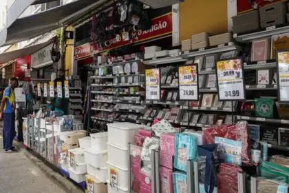 Domingos e feriados sem comércio: portaria fere liberdade econômica, alegam entidades do setor