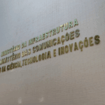 Mcom amplia distribuição de kits de antenas de TV digital parabólica, via satélite, para 44 municípios do Tocantins