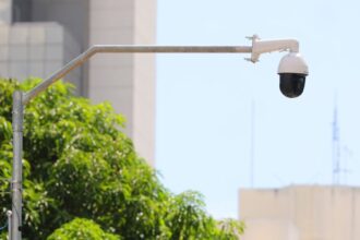 Governo seleciona sistema de videomonitoramento com uso de IA