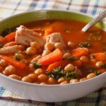 7 sopas proteicas para os dias frios