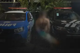 Foragido por homicídio é capturado durante festival em praça pública de Jaraguá