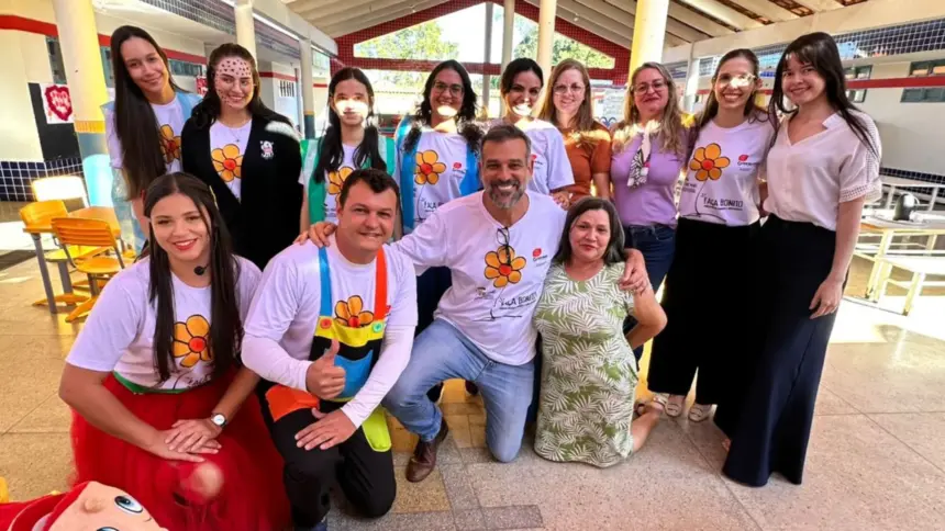 Renato de Castro participa de visita com a equipe da campanha “Faça Bonito” com palestras educativas para crianças