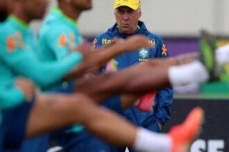 Brasil enfrenta Equador na estreia do italiano Carlo Ancelotti