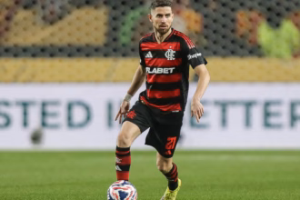 Flamengo encara Bayern por vaga nas quartas do Mundial