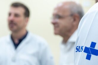 Agora tem Especialistas: estados e municípios podem aderir ao programa