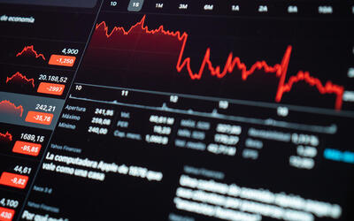 Ibovespa encerra último pregão em alta de 0,51%, a 137.128 pontos