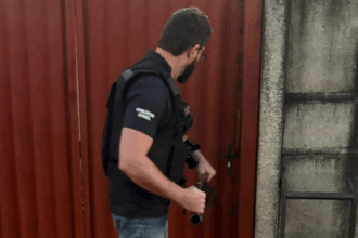 PCGO, em ação integrada, prende reincidente no tráfico que tentou engolir droga – Policia Civil do Estado de Goiás