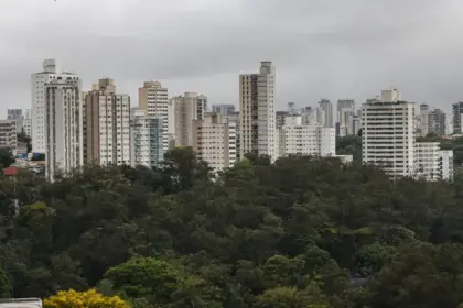 Sete das dez melhores cidades para morar em 2025 estão em SP, aponta IPS Brasil