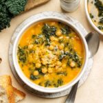 5 sopas ricas em proteínas para o almoço de segunda-feira