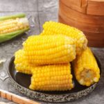 7 alimentos de festa junina para incluir no pré e pós-treino