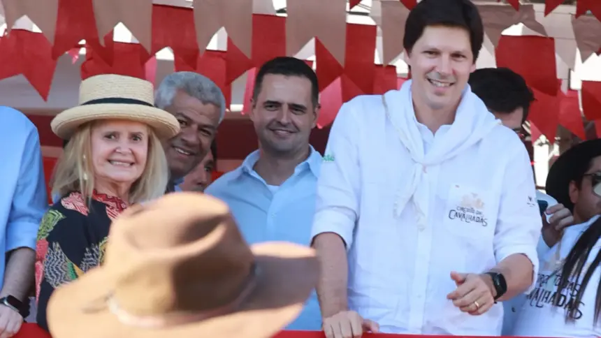 Daniel Vilela abre as Cavalhadas de Pirenópolis e reafirma compromisso do governo estadual com reconstrução do Cavalhódromo Daniel Vilela abre as Cavalhadas de Pirenópolis e reafirma compromisso do governo estadual com reconstrução do Cavalhódromo