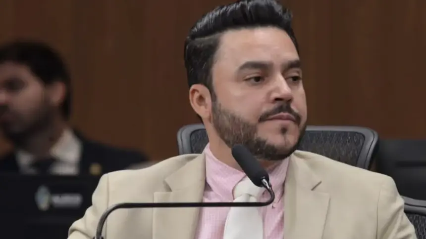 Deputado José Machado passa mal a caminho de Israelândia e é hospitalizado