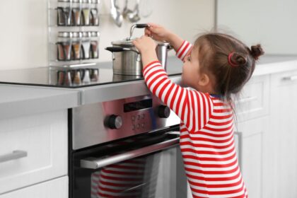 5 cuidados para prevenir queimaduras em crianças