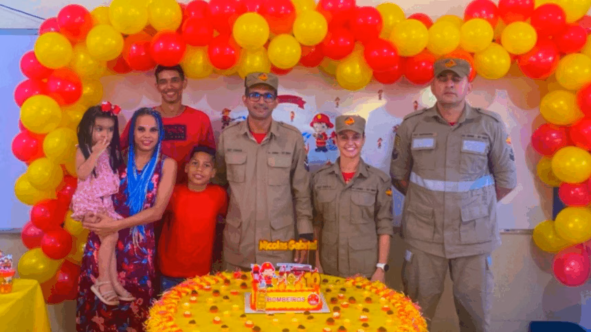 Menino de 10 anos em Goianésia realiza sonho ao receber visita de viaturas do Corpo de Bombeiros