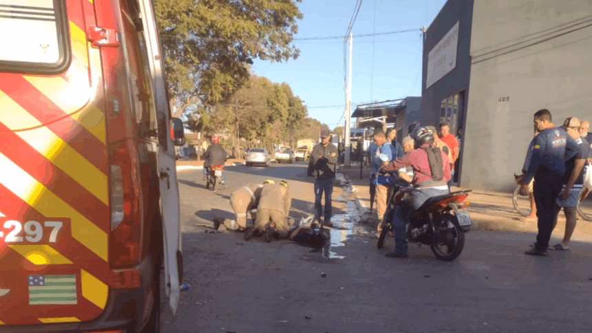 Motociclista sofre fratura exposta na perna ao se envolver em acidente no oeste de Goianésia Motociclista sofre fratura exposta na perna ao se envolver em acidente no oeste de Goianésia