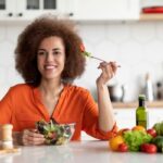 10 alimentos aliados da saúde feminina após os 40 anos