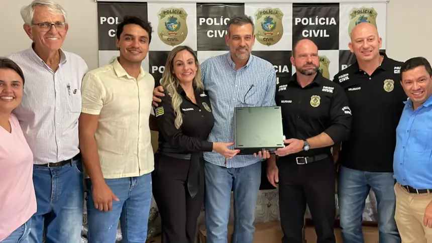 Polícia Civil recebe 15 computadores de última geração para combater crimes virtuais Polícia Civil recebe 15 computadores de última geração para combater crimes virtuais