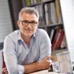 Veja como mudar de carreira de forma leve e segura