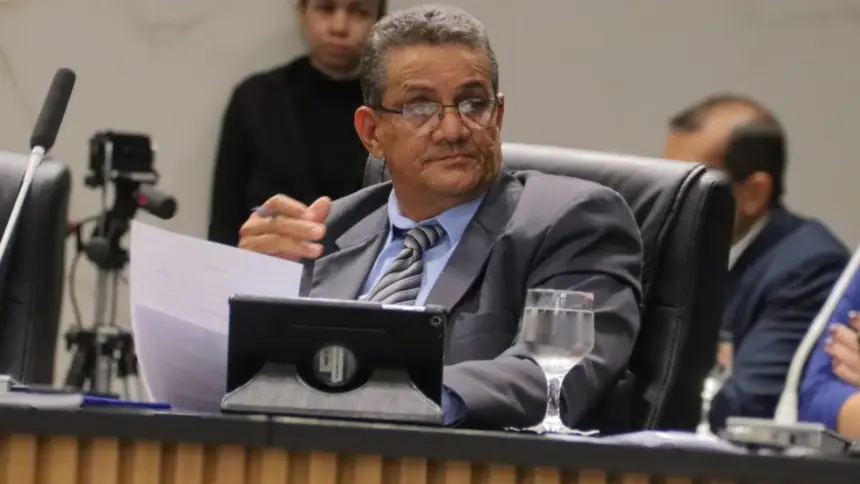 Valdomiro Baiano solicita doação de agasalhos e cobertores para população vulnerável Valdomiro Baiano solicita doação de agasalhos e cobertores para população vulnerável