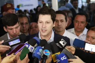 Daniel Vilela assina convênio de R$ 18 milhões para obras em Aparecida de Goiânia – Vice-Governadoria