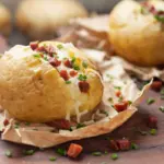7 receitas práticas de batata recheada para o inverno