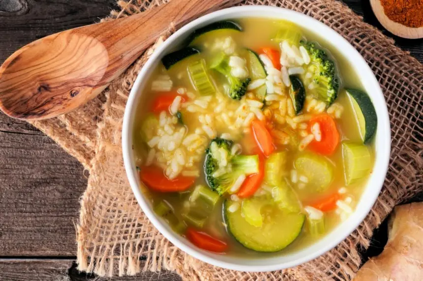 5 sopas detox e práticas para a segunda-feira 5 sopas detox e práticas para a segunda-feira