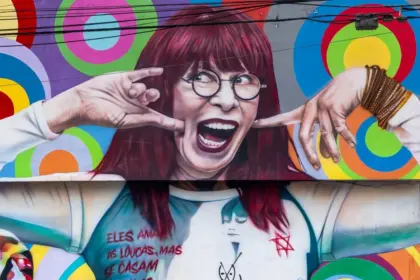 4 motivos que fizeram de Rita Lee a rainha do rock brasileiro