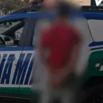 Homem é preso em flagrante após agredir tio e furtar celular da avó para pagar dívida com traficantes em Goianésia