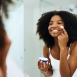 3 passos indispensáveis na rotina de cuidados com a pele negra