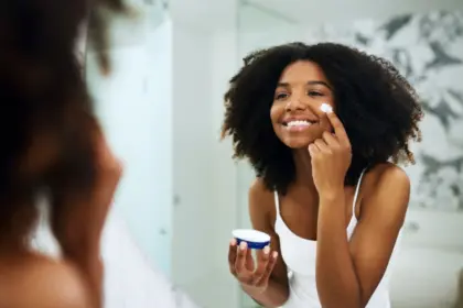 3 passos indispensáveis na rotina de cuidados com a pele negra