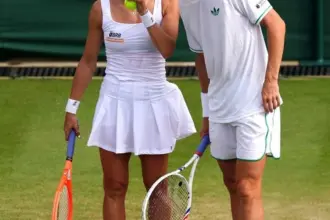 Luisa Stefani avança nas duplas mistas e nas femininas em Wimbledon