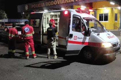 PRF acolhe condutor com confusão mental na BR-153