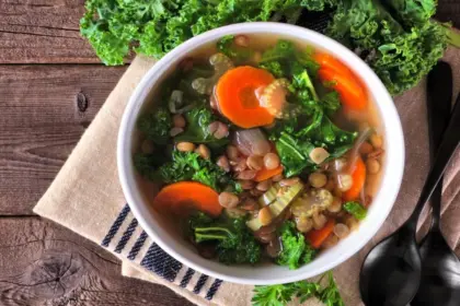 5 receitas práticas e deliciosas com couve para o almoço