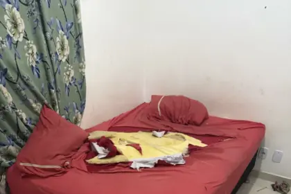 PCGO prende homem que destruiu vários bens da casa de sua companheira e evita feminicídio, em Águas Lindas – Policia Civil do Estado de Goiás