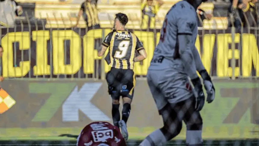 Volta Redonda bate Vila Nova e deixa a zona de rebaixamento da Série B Volta Redonda bate Vila Nova e deixa a zona de rebaixamento da Série B