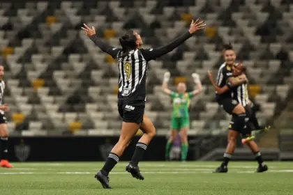 Atlético abre vantagem na disputa por vaga na final do Brasileiro A2