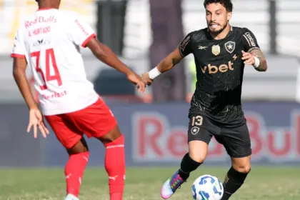 De olho no G4, Botafogo recebe Bragantino neste sábado pelo Brasileiro