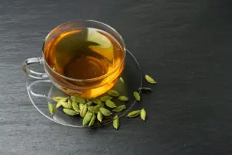 7 chás para ajudar a combater a indigestão