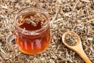 6 benefícios do chá de quebra-pedra e como preparar